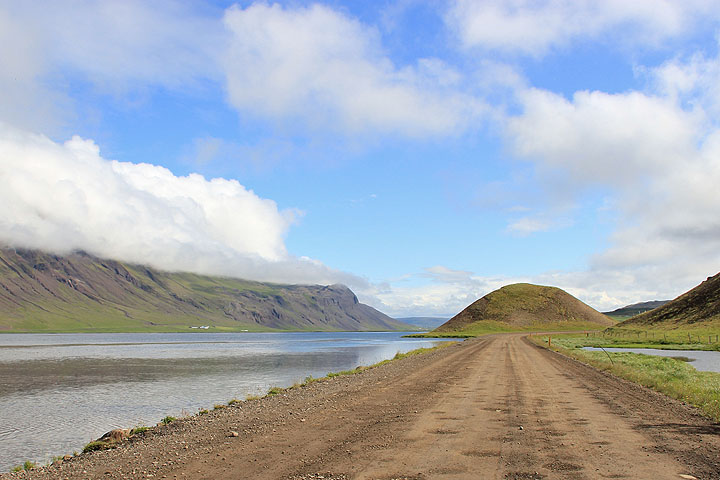 Hiekkatie Pohjois-Islannissa